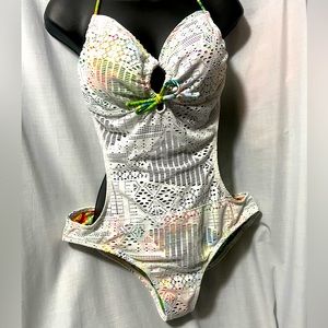 Op 1 piece  junior bathing suit size XL